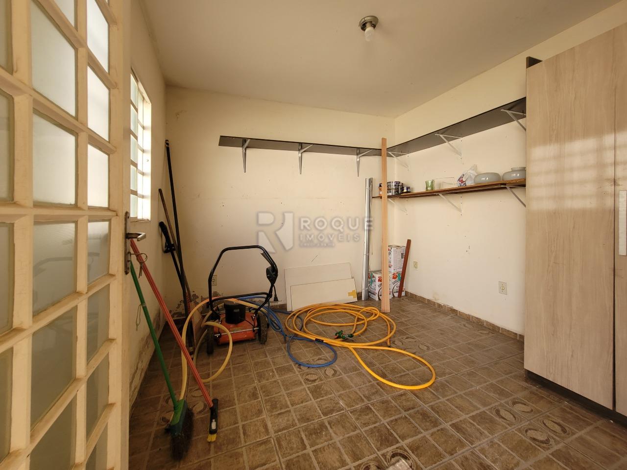 Casa Residencial à venda no bairro Jardim Nereide: DESPENSA 