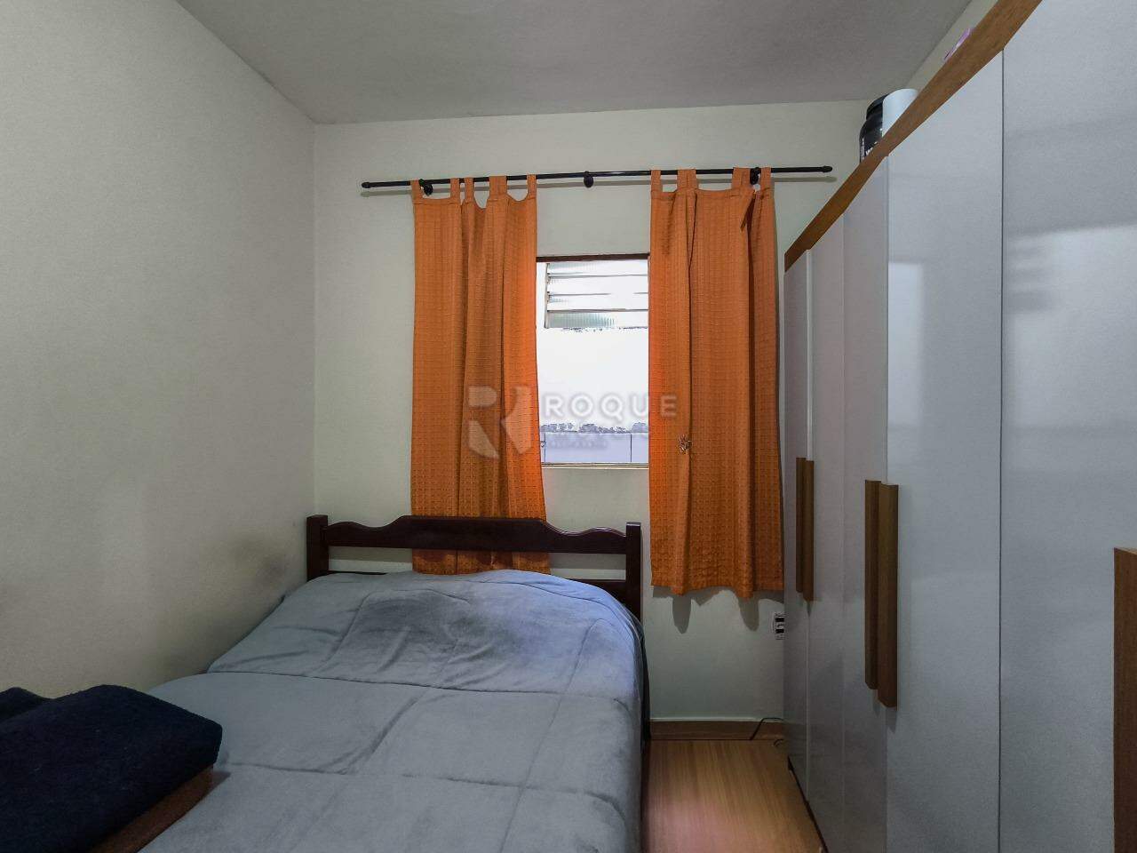 Casa Residencial à venda no bairro Jardim Residencial Graminha III: DORMITÓRIO 1