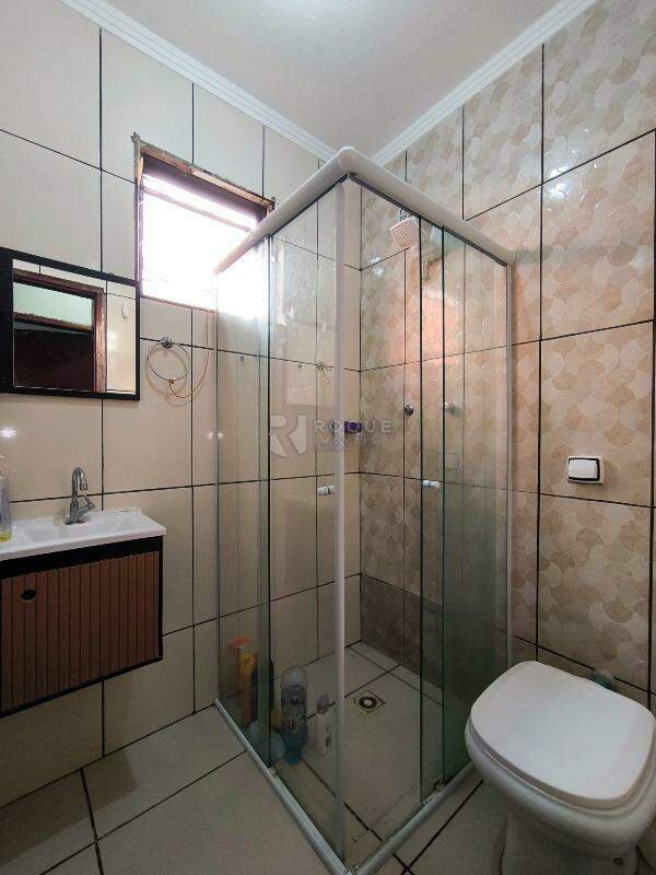 Casa Residencial à venda no bairro Jardim Residencial Graminha III: BANHEIRO SOCIAL