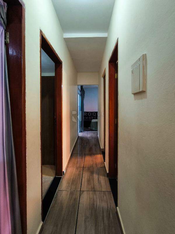 Casa Residencial à venda no bairro Jardim Residencial Graminha III: CORREDOR INTERNO