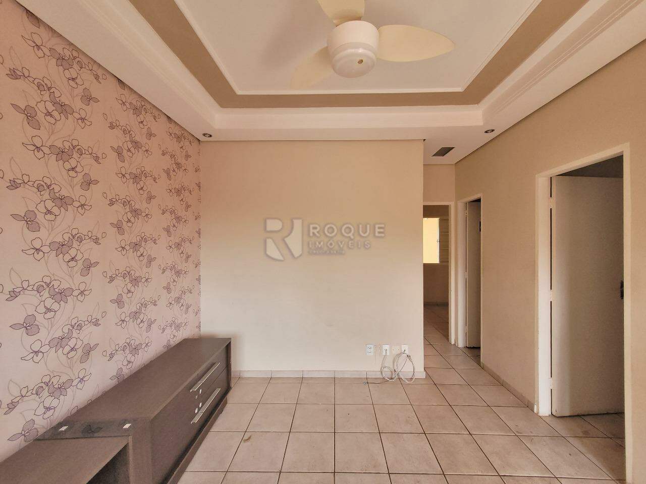 Casa em condomínio à venda no bairro Parque Residencial Santa Eulália: SALA DE ESTAR