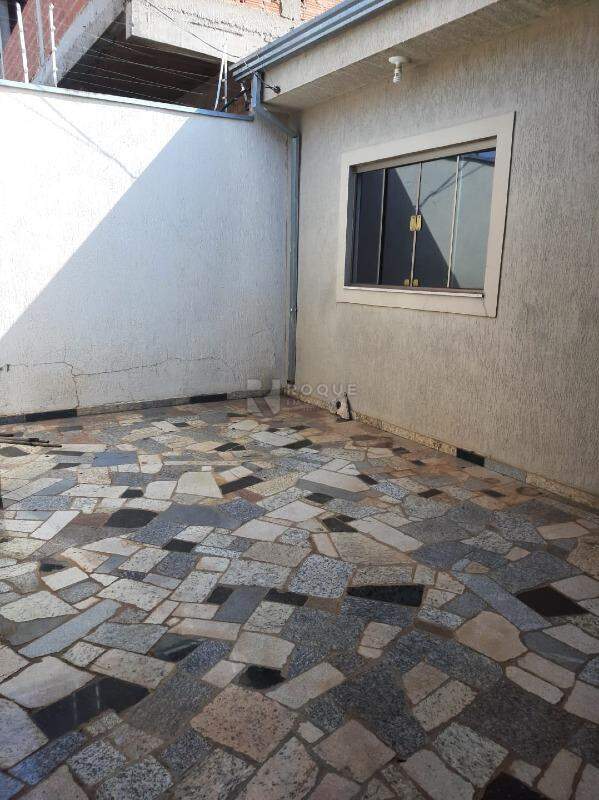 Casa Residencial à venda no bairro Jardim Lago Azul: parte externa frente 