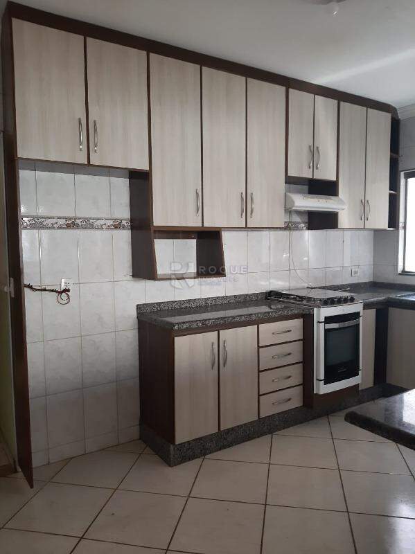 Casa Residencial à venda no bairro Jardim Lago Azul: cozinha 