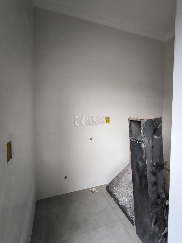 Casa Residencial à venda no bairro Jardim Santa Adélia: LAVANDERIA