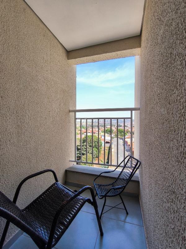 Apartamento à venda no bairro Jardim Trevo: SACADA