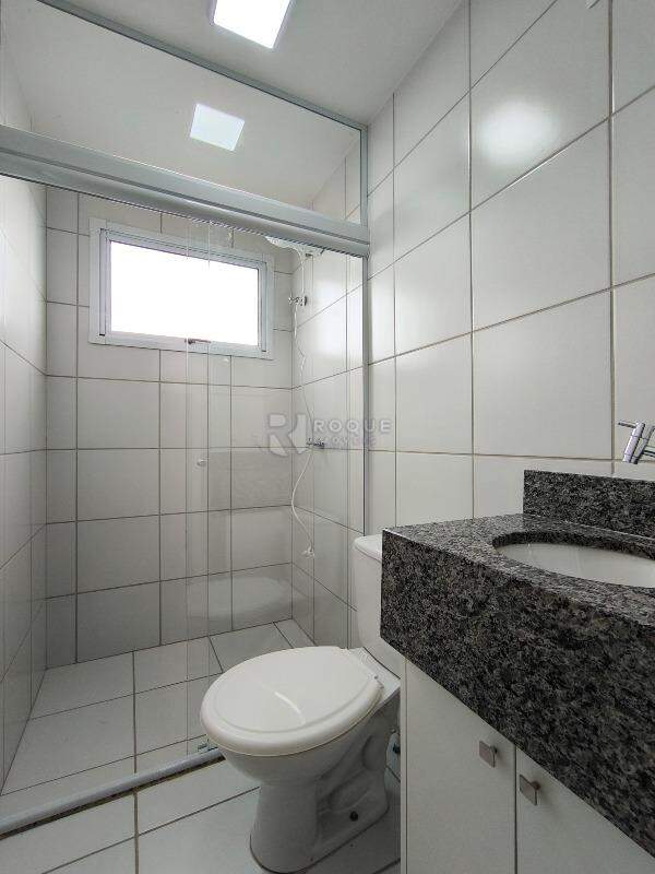 Apartamento para aluguel no bairro Condomínio Varandas: BANHEIRO SOCIAL