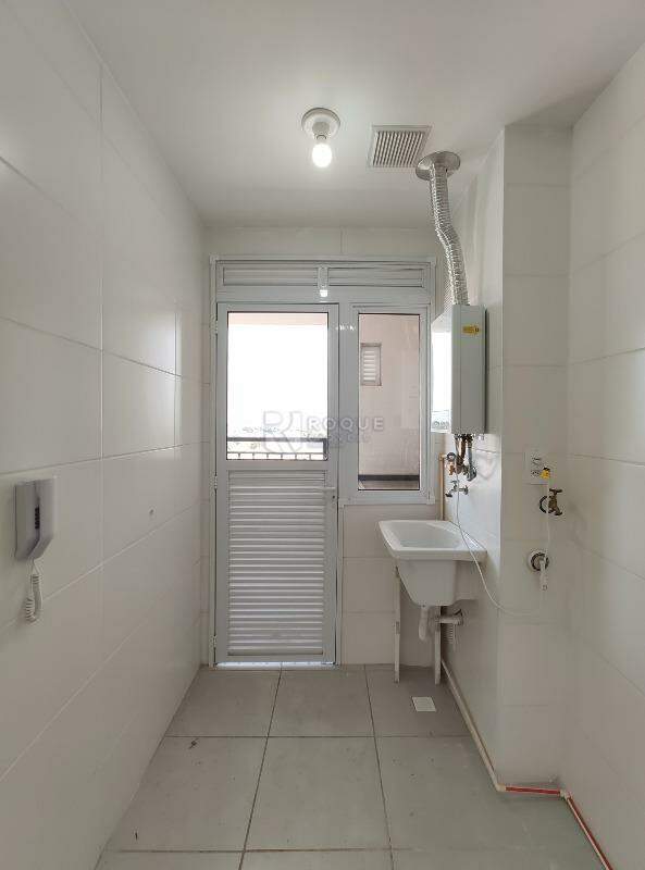 Apartamento para aluguel no bairro Jardim Santa Adélia: Área de serviço 