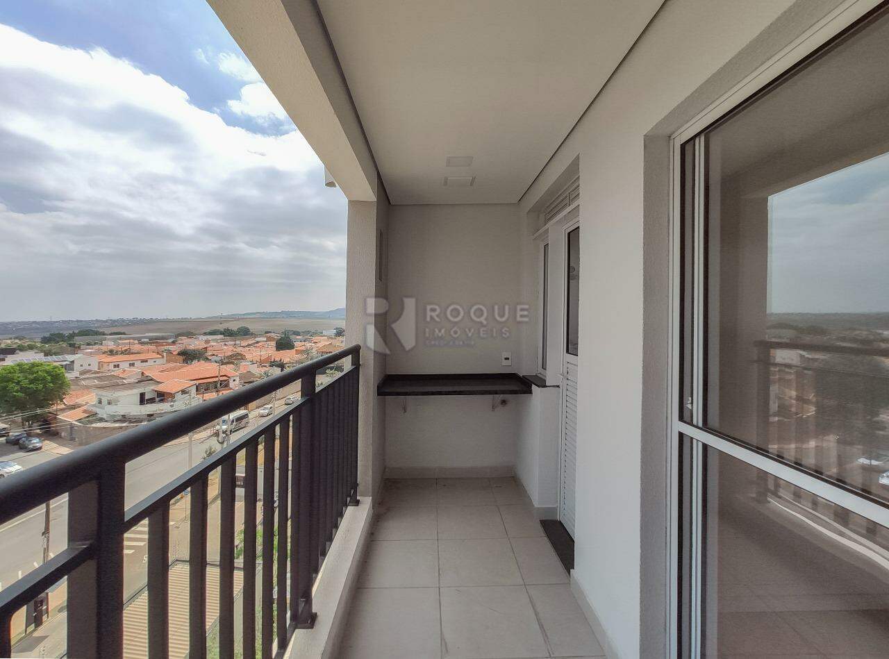 Apartamento para aluguel no bairro Jardim Santa Adélia: Sacada 