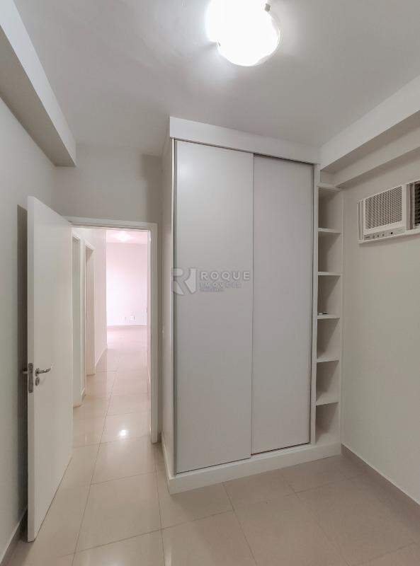 Apartamento para aluguel no bairro Chácaras Antonieta: Dormitório 3 suíte 