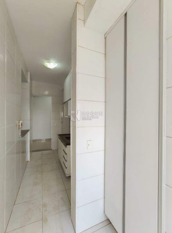Apartamento para aluguel no bairro Chácaras Antonieta: Área de serviço 