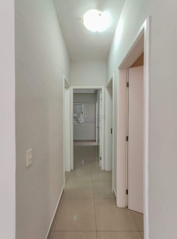 Apartamento para aluguel no bairro Chácaras Antonieta: Hall 