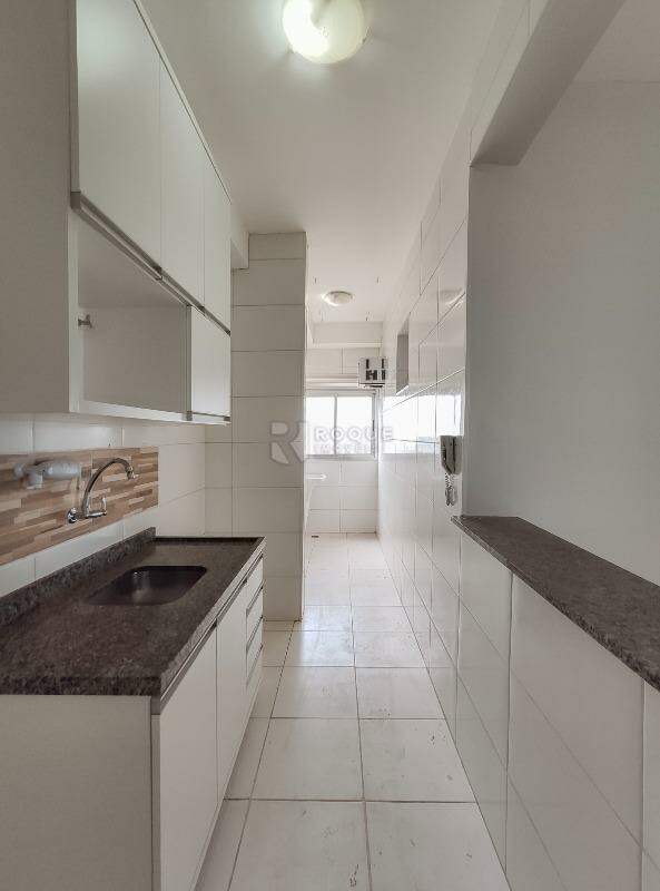 Apartamento para aluguel no bairro Chácaras Antonieta: Cozinha 