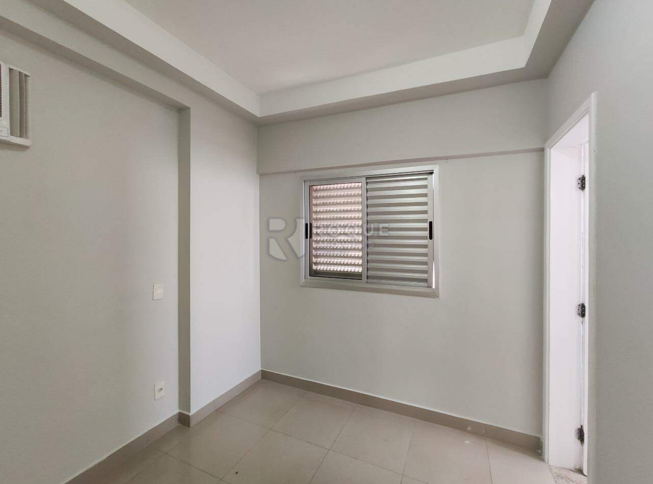 Apartamento para aluguel no bairro Chácaras Antonieta: Dormitório 3 suíte 