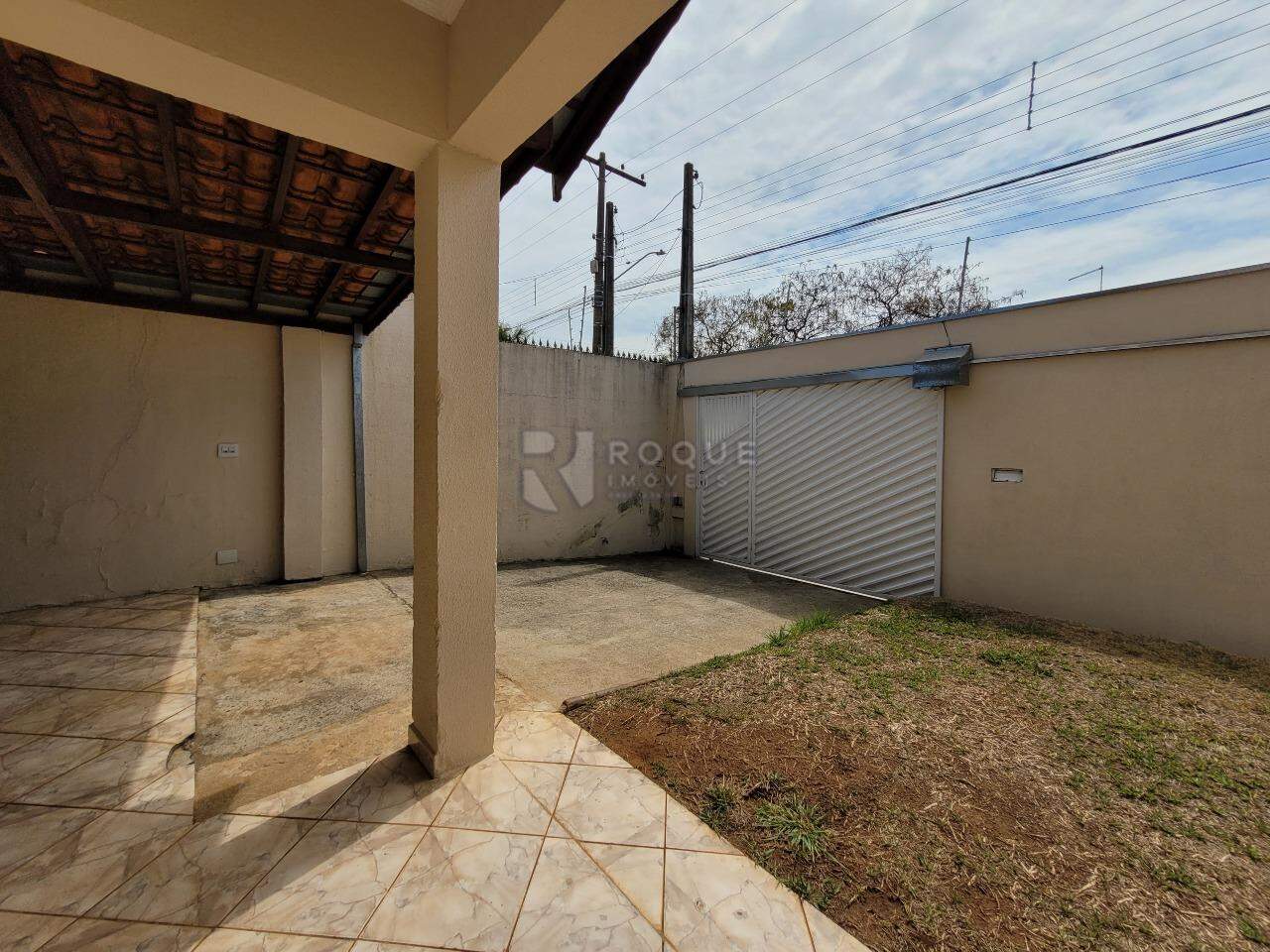Casa Residencial à venda no bairro Parque Residencial Aeroporto: GARAGEM