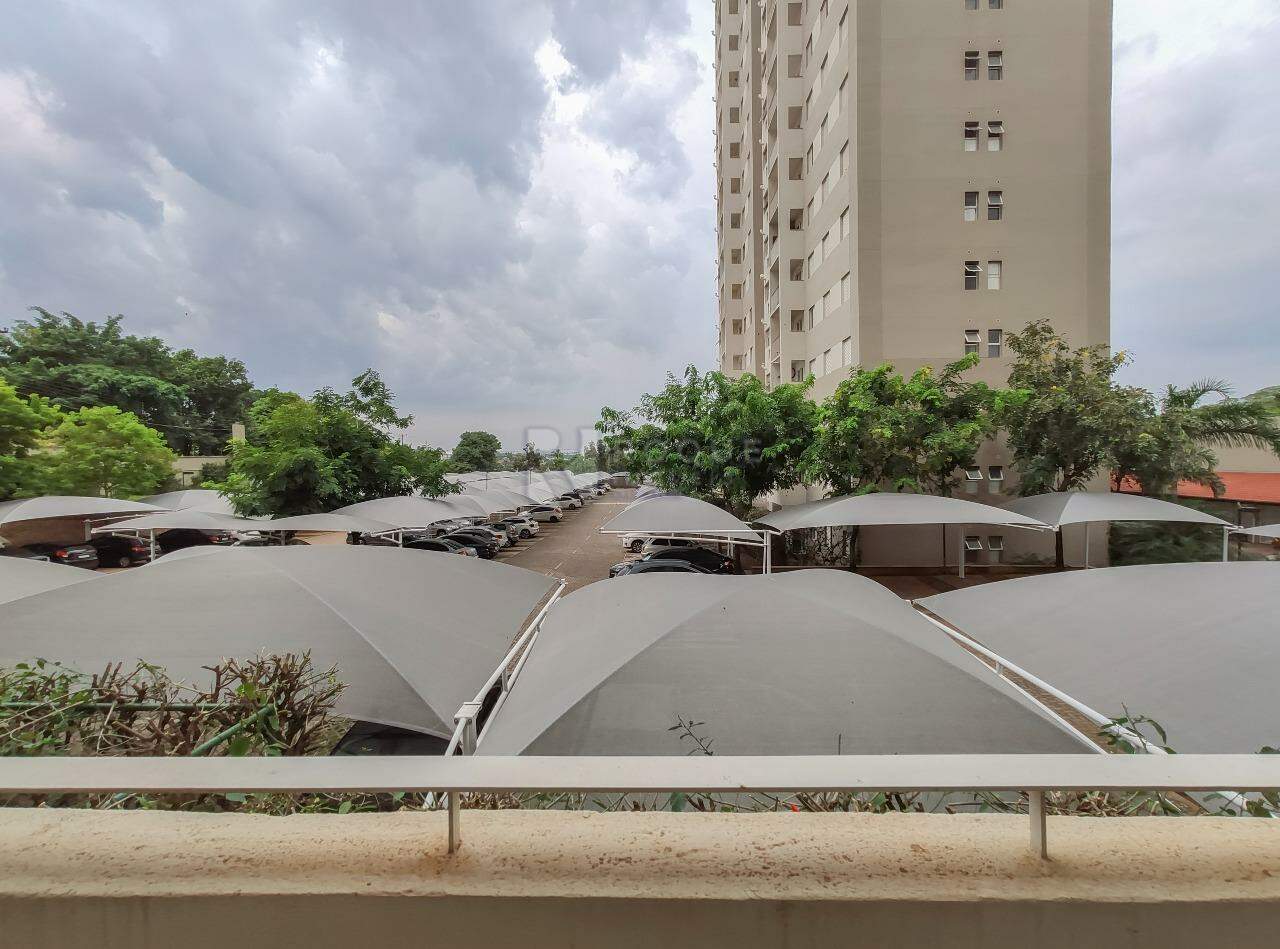 Apartamento à venda no bairro Jardim Esmeralda: Sacada 
