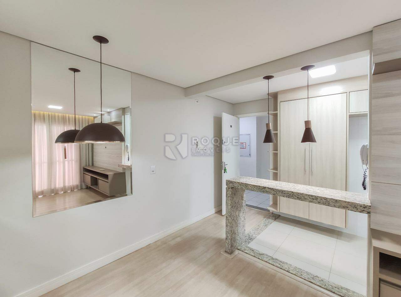 Apartamento à venda no bairro Jardim Esmeralda: Sala 