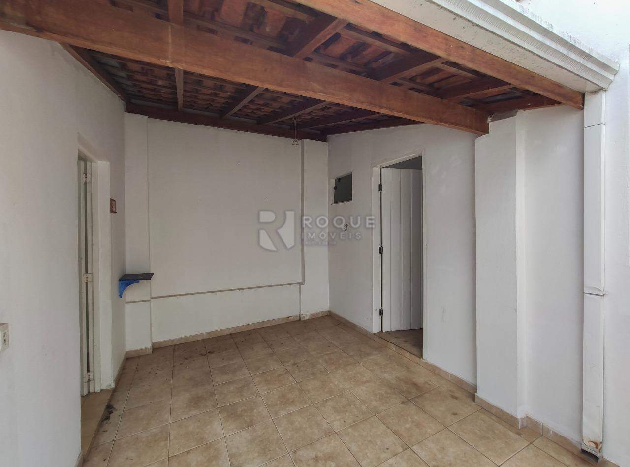 Casa Residencial para aluguel no bairro Centro: Rancho fundo 