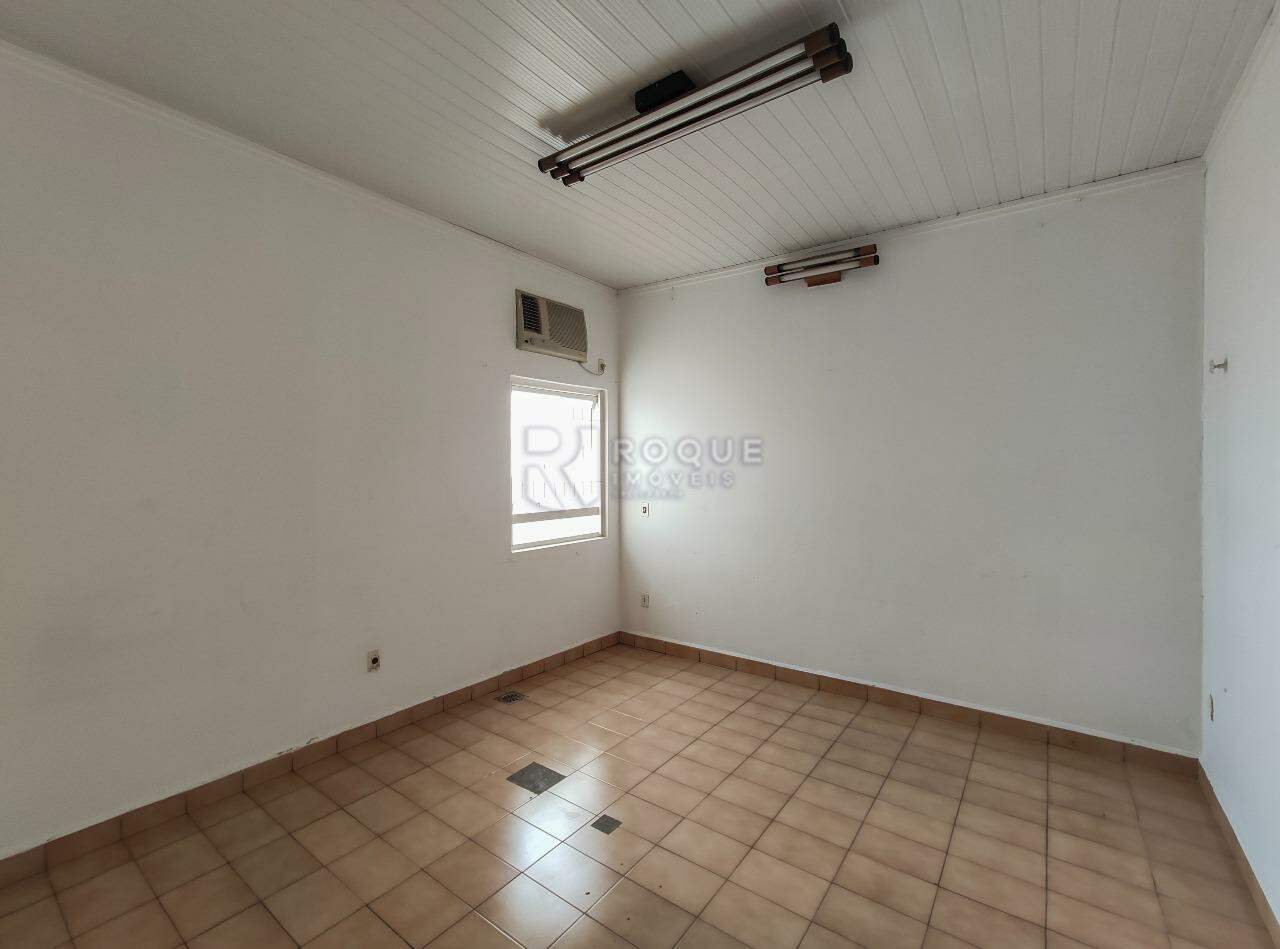 Casa Residencial para aluguel no bairro Centro: Sala 2
