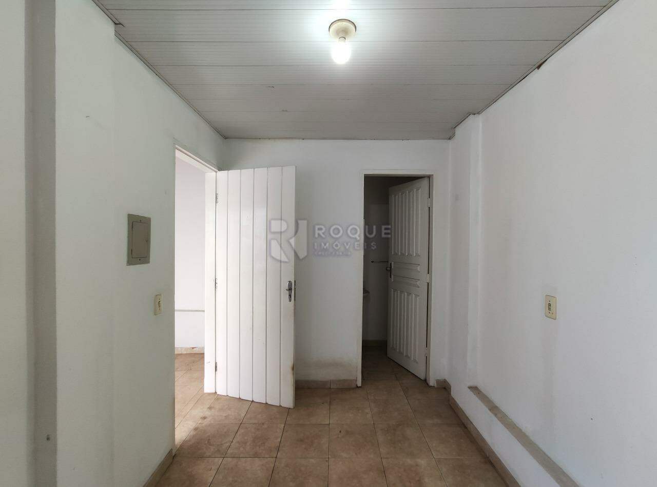 Casa Residencial para aluguel no bairro Centro: Sala fundo 