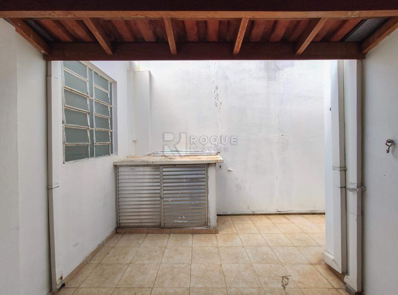 Casa Residencial para aluguel no bairro Centro: Rancho fundo 