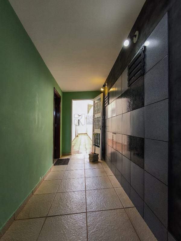 Casa Residencial à venda no bairro Jardim Alvorada: HALL DE ENTRADA