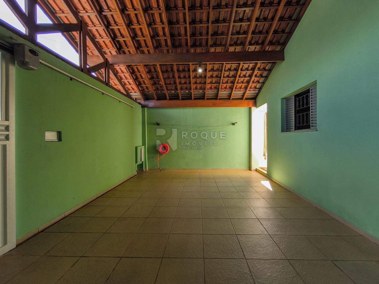 Casa Residencial à venda no bairro Jardim Alvorada: GARAGEM