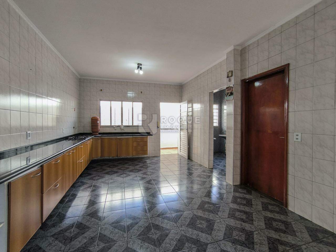 Casa Residencial à venda no bairro Jardim Alvorada: COZINHA