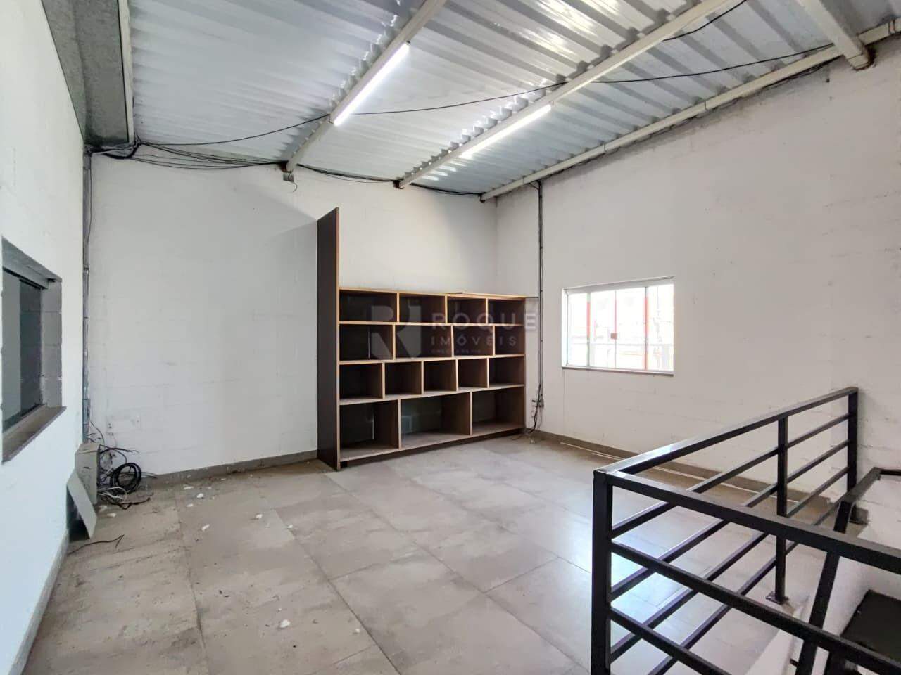 Barracão/Galpão para aluguel no bairro Jardim Porto Real IV: Sala 01