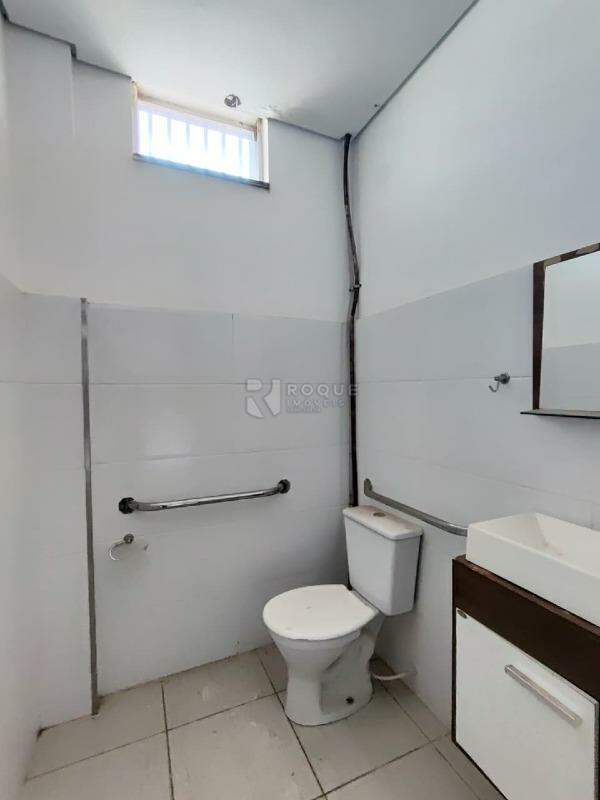 Barracão/Galpão para aluguel no bairro Jardim Porto Real IV: WC 02 Recepção 