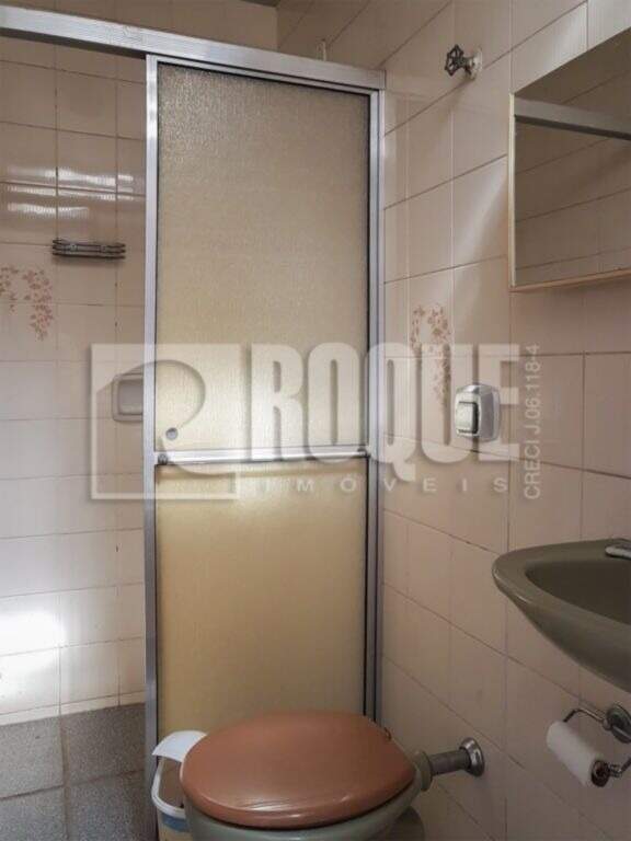 Casa Residencial à venda no bairro Centro: WC fundos