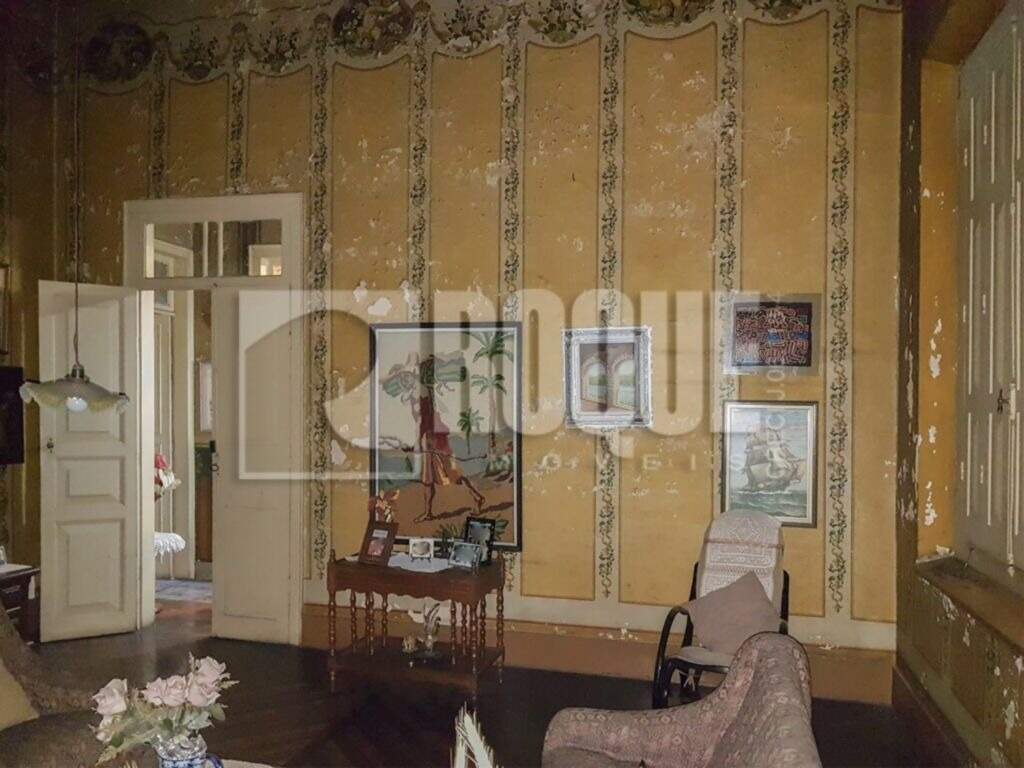 Casa Residencial à venda no bairro Centro: Sala