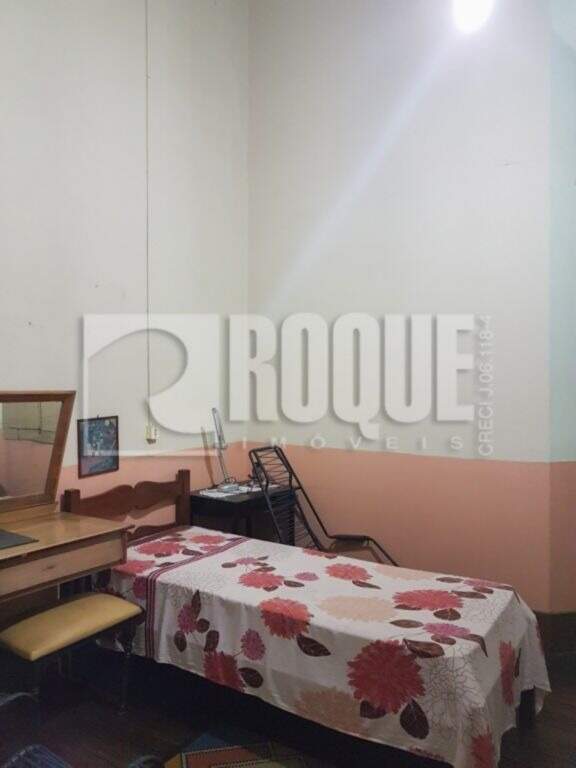 Casa Residencial à venda no bairro Centro: Dormitório 5