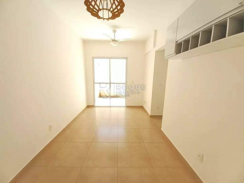 Apartamento à venda no bairro Jardim Residencial Victório Lucato: sala
