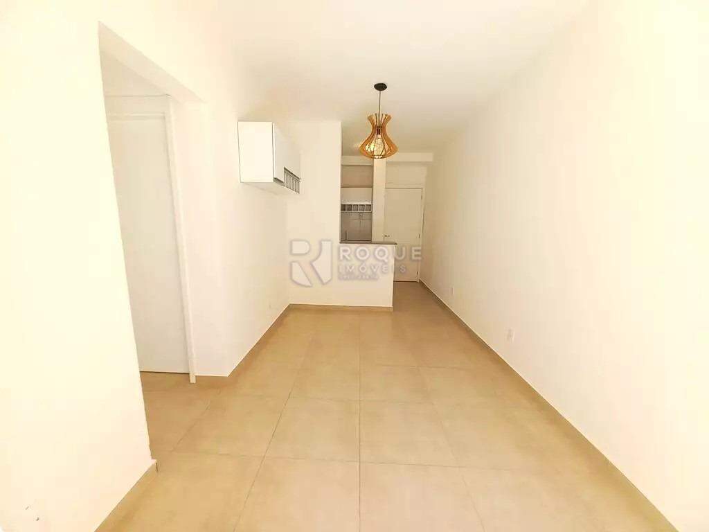 Apartamento à venda no bairro Jardim Residencial Victório Lucato: sala