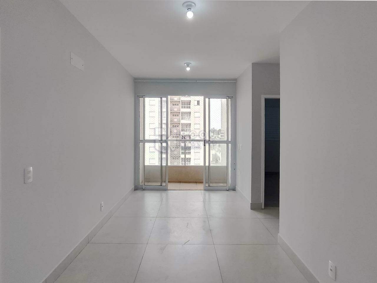 Apartamento à venda no bairro Vale das Esmeraldas: Sala