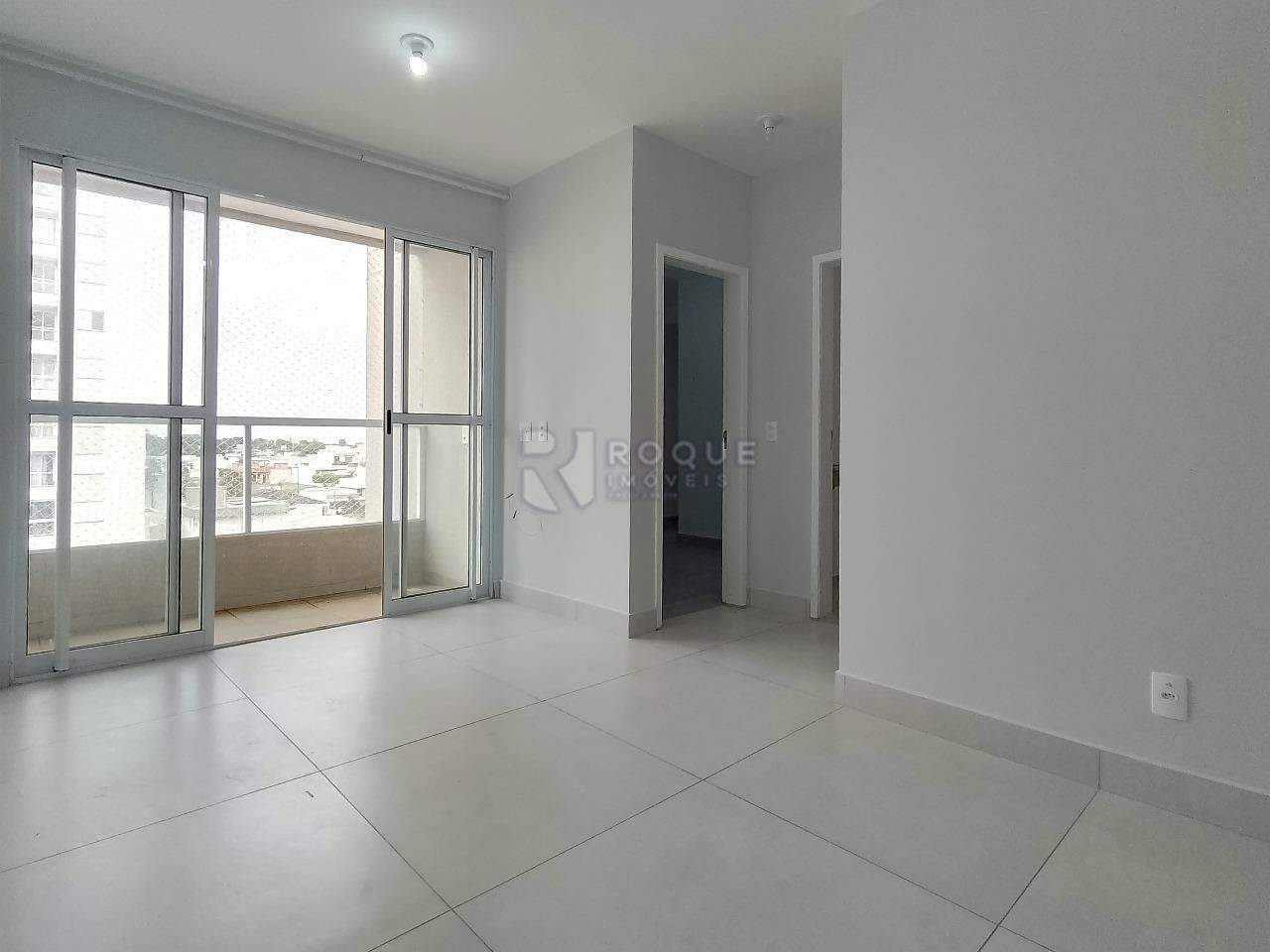 Apartamento à venda no bairro Vale das Esmeraldas: Sala