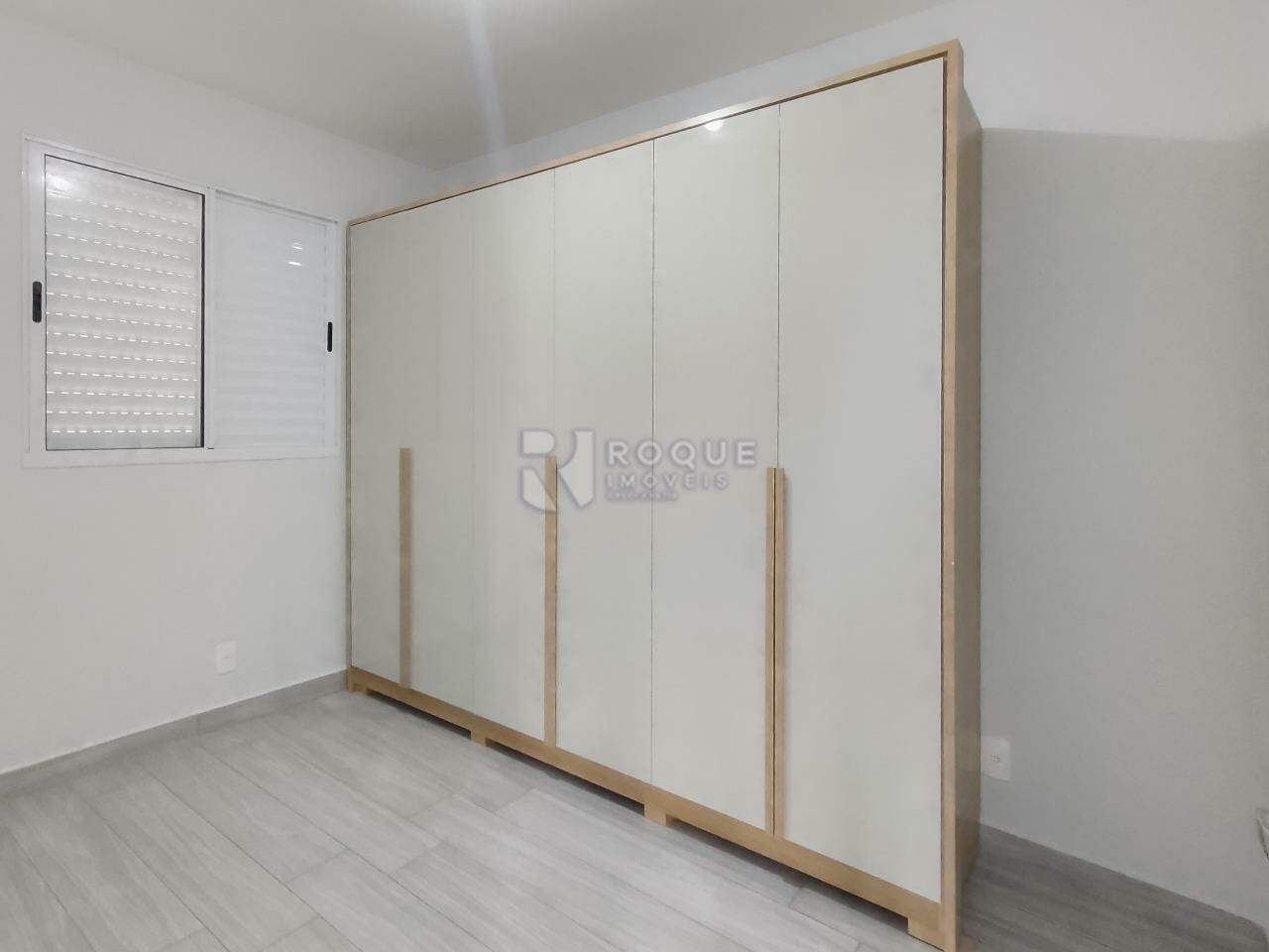 Apartamento à venda no bairro Vale das Esmeraldas: Dormitório 01