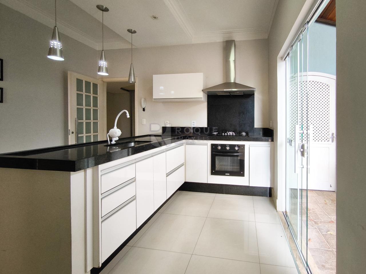 Casa Residencial à venda no bairro Vila Claudia: COZINHA