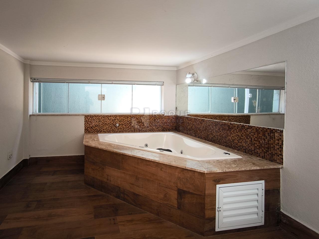 Casa Residencial à venda no bairro Vila Claudia: BANHEIRA ÁREA DE LAZER