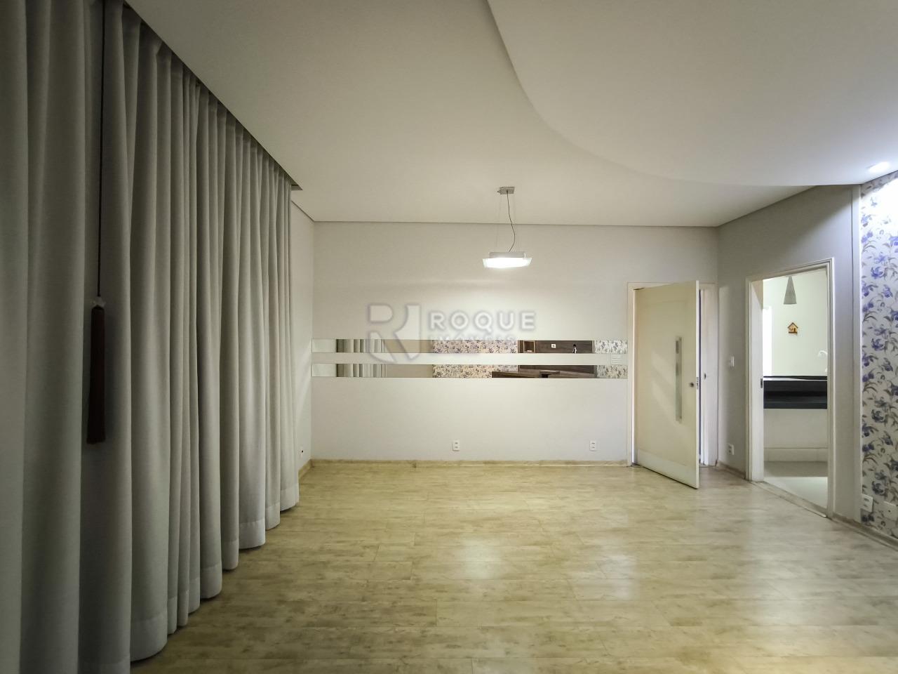 Casa Residencial à venda no bairro Vila Claudia: SALA DE ESTAR