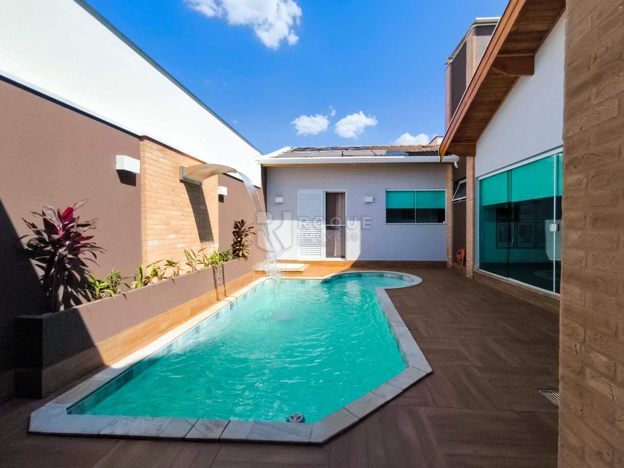 Casa em condomínio à venda no bairro Parque Residencial Roland: PISCINA