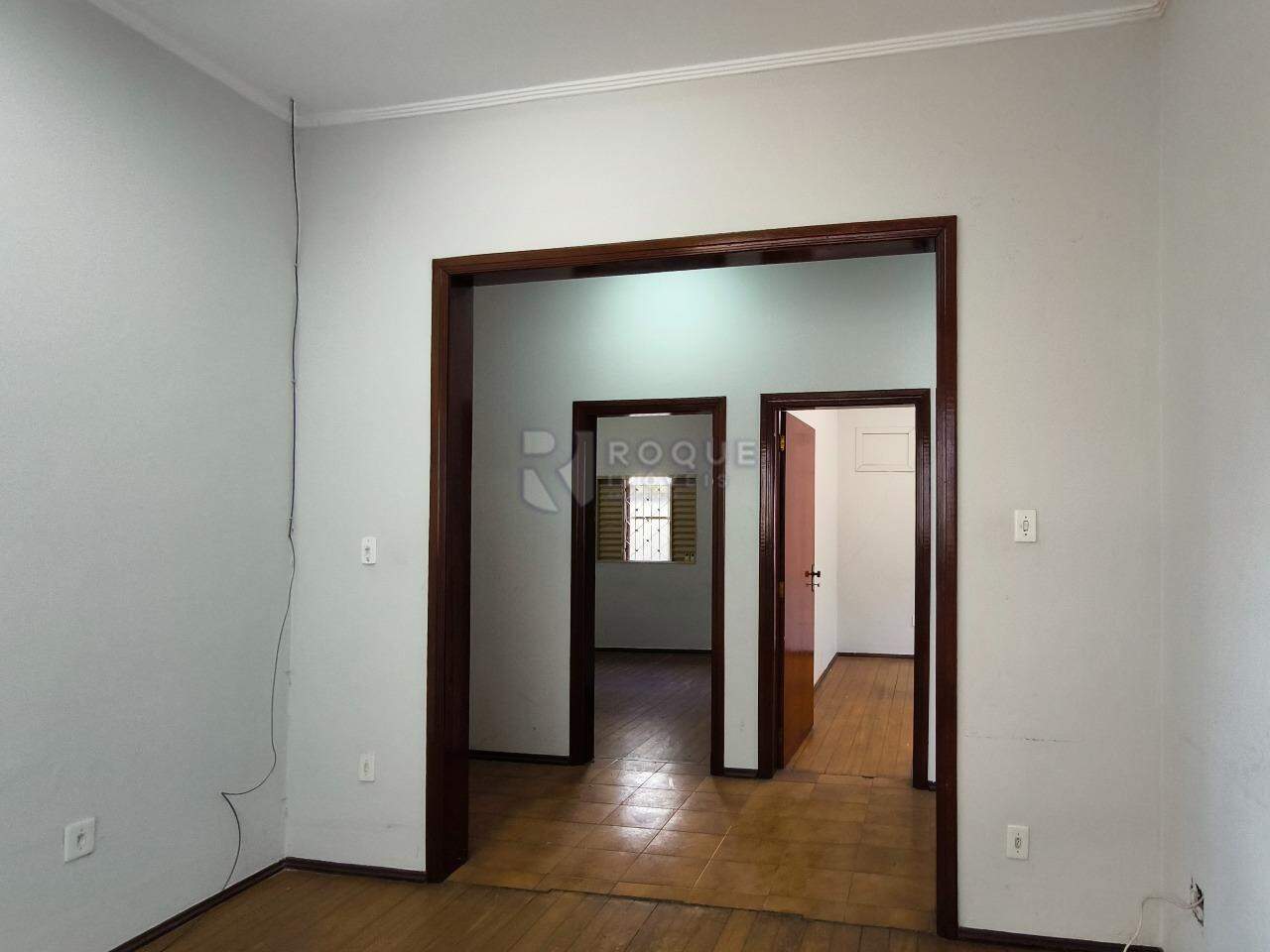 Casa Residencial à venda no bairro Centro: SALA