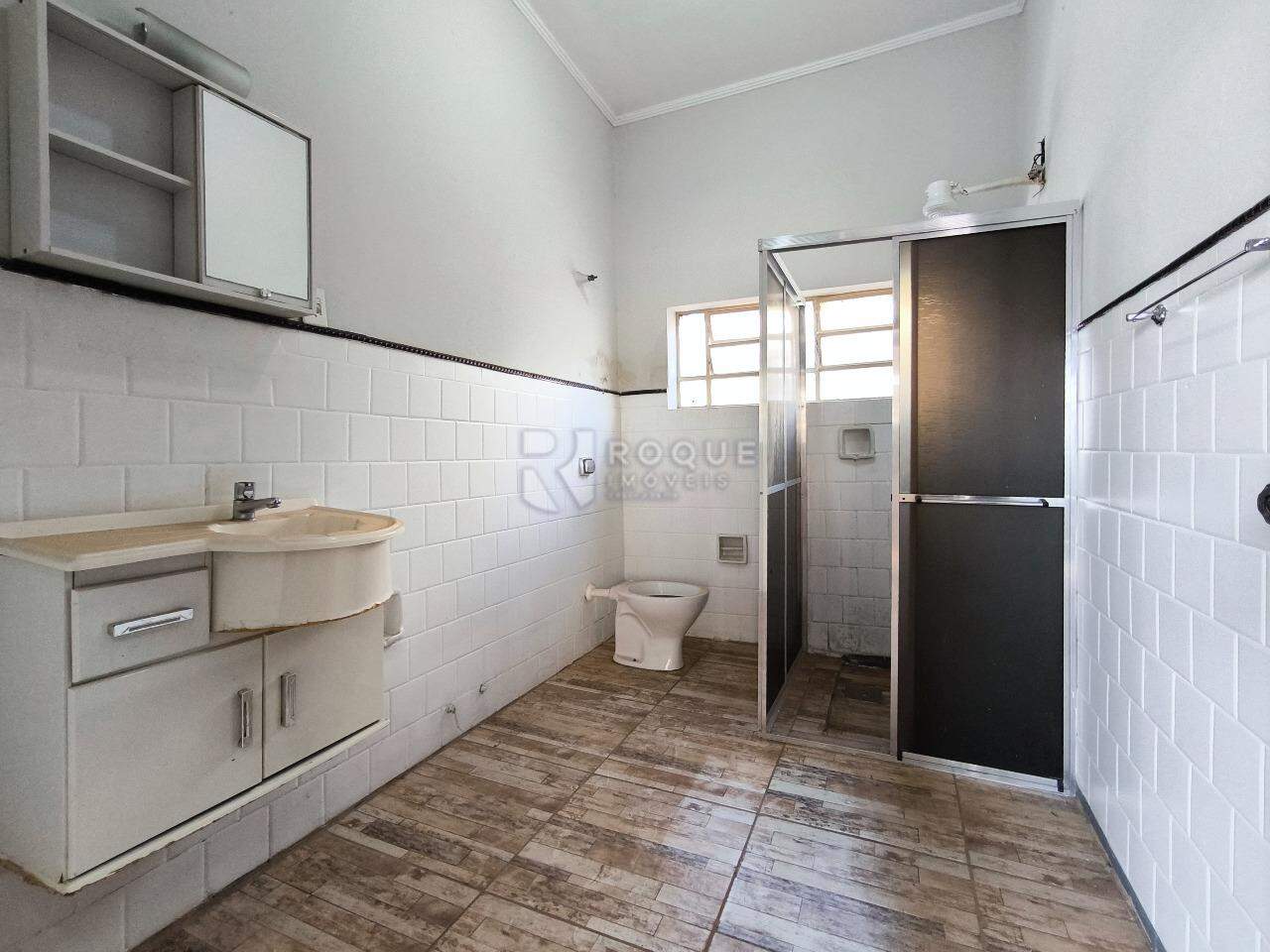 Casa Residencial à venda no bairro Centro: BANHEIRO SOCIAL