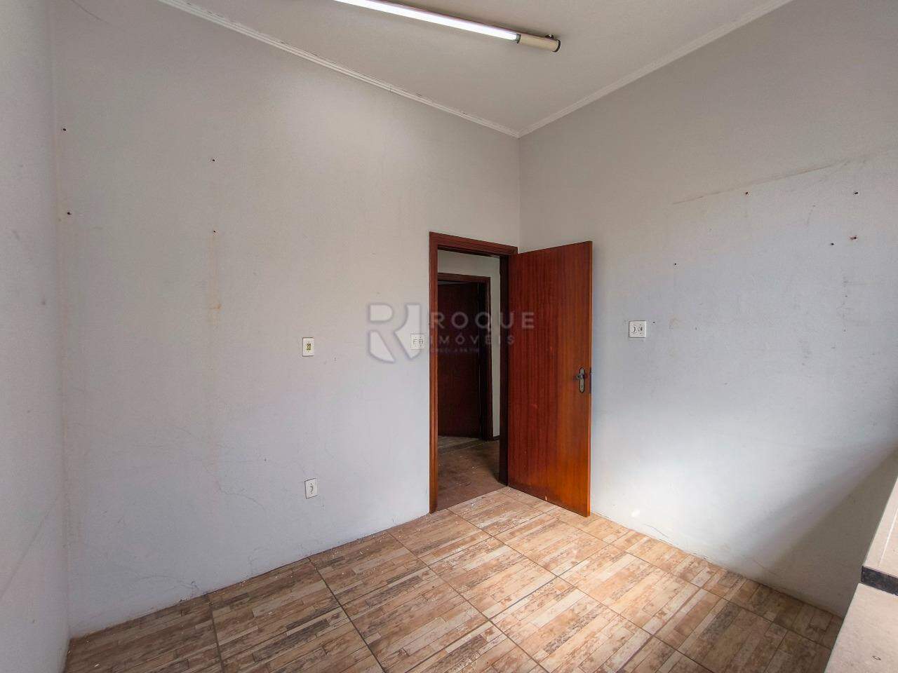 Casa Residencial à venda no bairro Centro: COZINHA