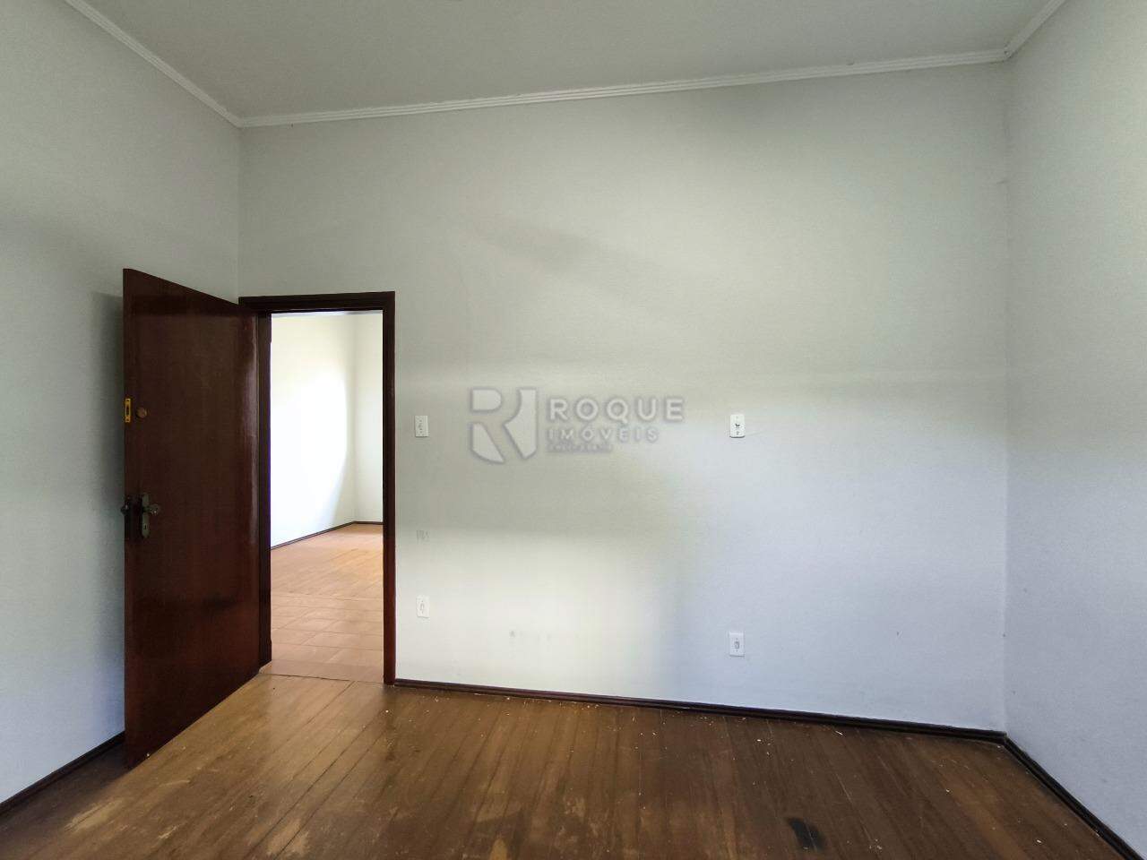 Casa Residencial à venda no bairro Centro: DORMITÓRIO 2