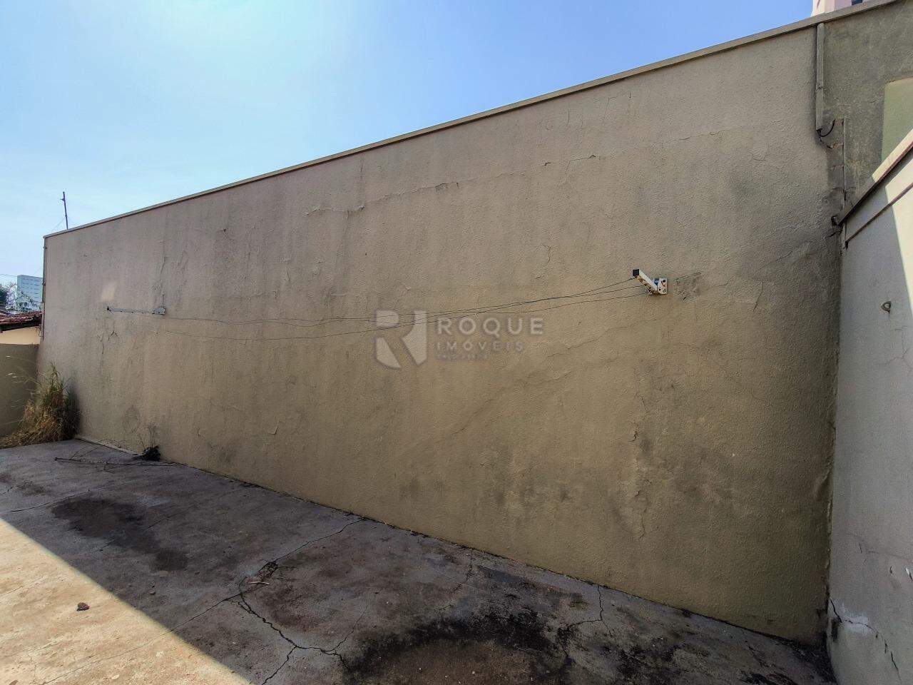 Casa Residencial à venda no bairro Centro: ÁREA DE VARAL
