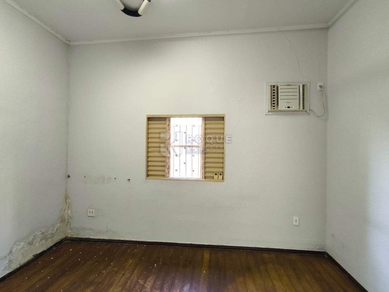 Casa Residencial à venda no bairro Centro: DORMITÓRIO 2