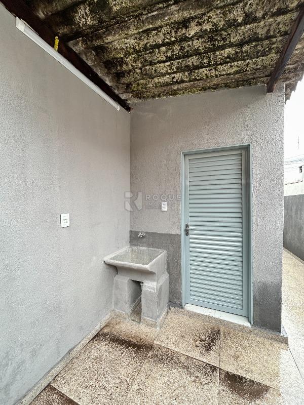 Casa Residencial para aluguel no bairro Jardim Residencial Dona Santina Paroli Peccinini: Área de serviço 