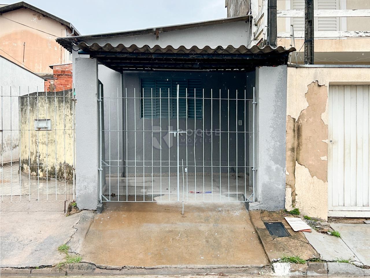 Casa Residencial para aluguel no bairro Jardim Residencial Dona Santina Paroli Peccinini: Fachada 