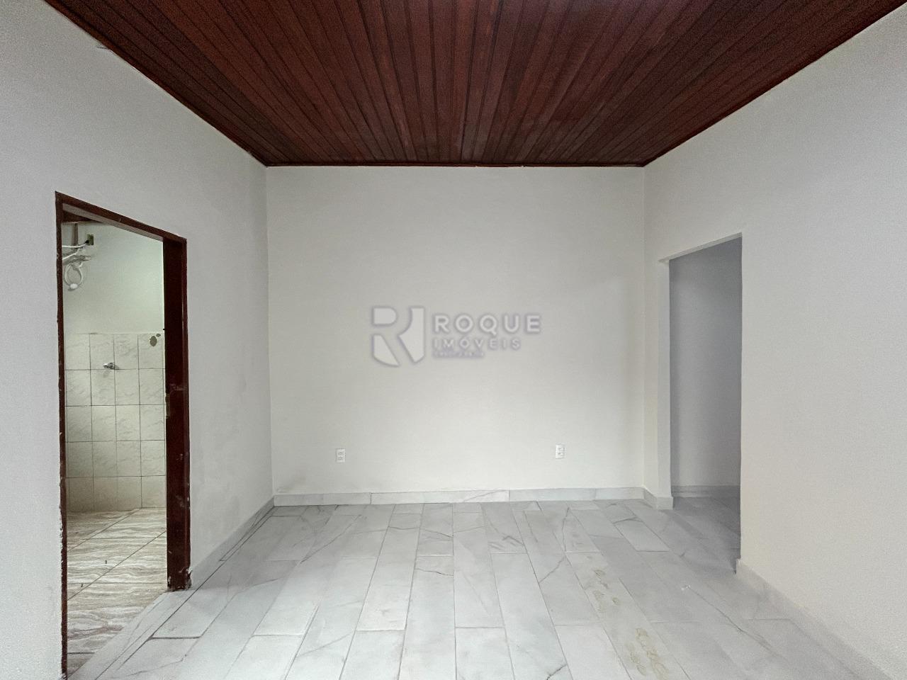 Casa Residencial para aluguel no bairro Jardim Residencial Dona Santina Paroli Peccinini: Cozinha 